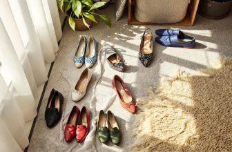 Quelles chaussures porter avec une robe longue ? Guide complet pour femme